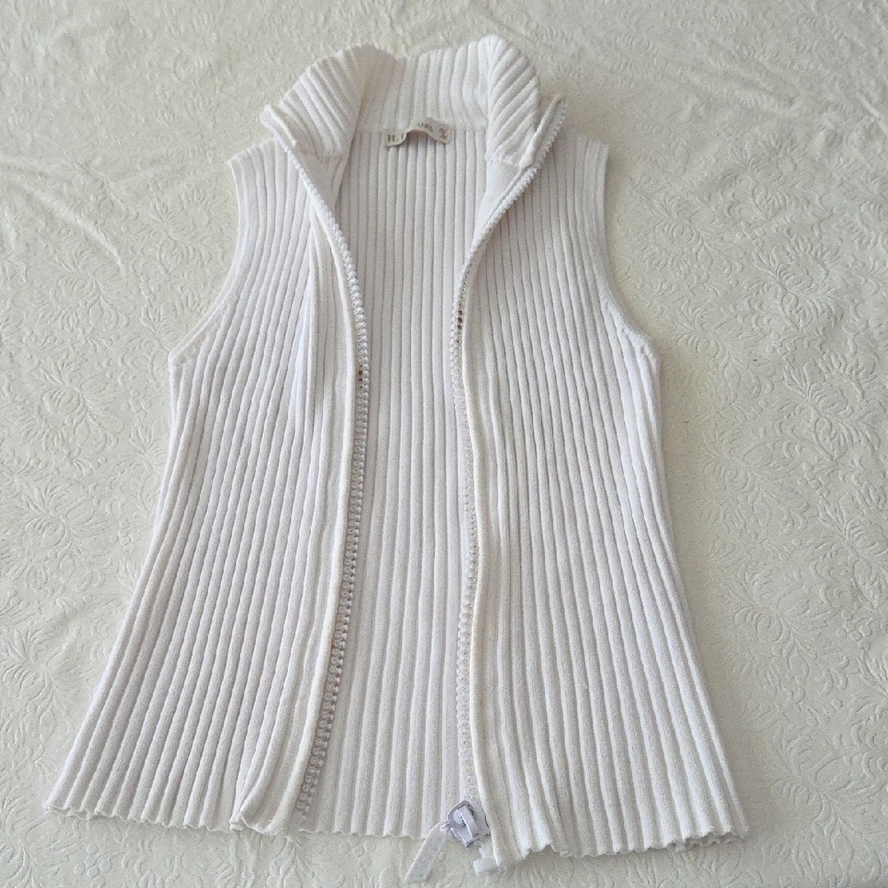 White Ribbed Sleeveless Rhonestone Zippered